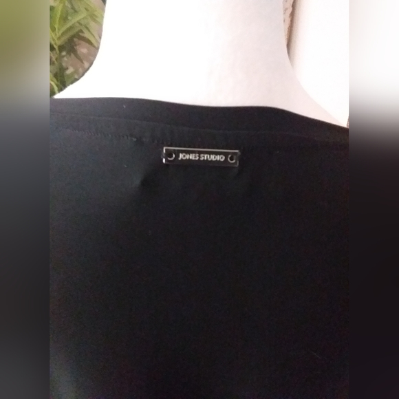 Jones Studio Ladies Sleeveless Tunic Top - Picture 7 of 9